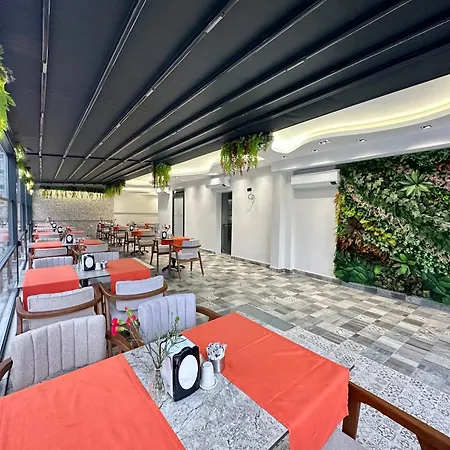 Hotel Bloomtalya *