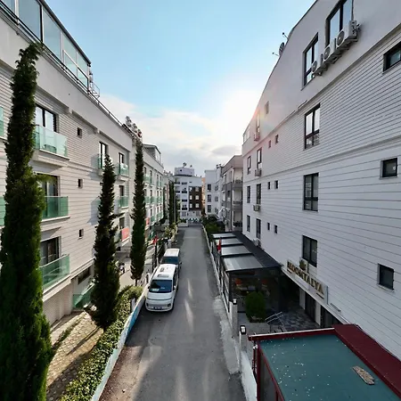 Hotel Bloomtalya *