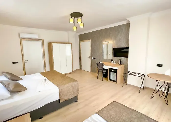 Hotel Bloomtalya *