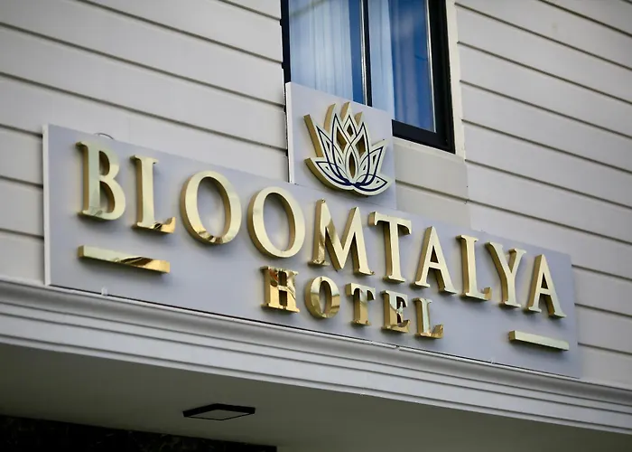 Hotel Bloomtalya *