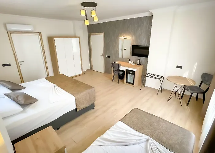 Hotel Bloomtalya *