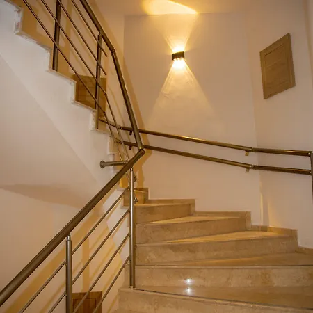 Hotel Bloomtalya *